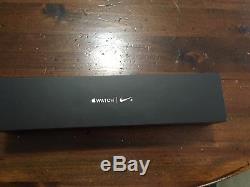 Apple Watch + Nike Series 2 38mm Cracked Display Screen Silver Volt band