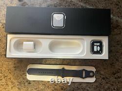 Apple Watch Nike Series 5 Cellular 4G LTE 40mm Cracked Screen FULLY FUNCTIONING