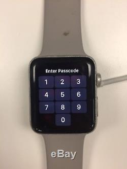 Apple Watch Series 2 42mm Locked