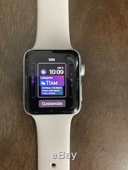 Apple Watch Series 3 42mm Aluminum(GPS and Cellular)- Cracked Glass