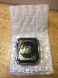 Apple Watch Series 5 40mm Silver Case White Band (MWV62LL/A) (No Band)