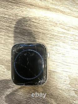Apple watch series 4 44mm cracked screen
