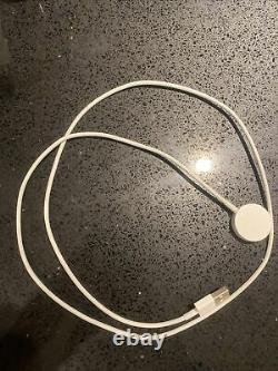 Apple watch series 4 44mm cracked screen