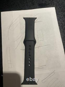 Apple watch series 4 44mm cracked screen