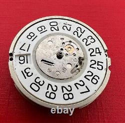 Authentic Hamilton Eta 2826 -2 Mens Automatic Movement For Parts Or Repair