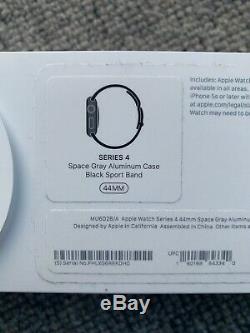 Broken Screen Apple Watch Series 4 44 mm, Space Grey GPS Only NO RESERVE