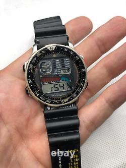 CITIZEN PROMASTER D060 WindsurfingLCD Vintage Quartz For Parts or Repair