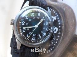 Clean Vintage 1969 Men's Vietnam War Issued Military Mechanical Watch MIL-W3818B