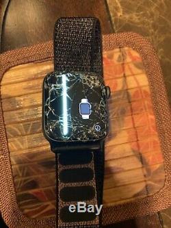 Cracked Screen-Apple Watch Series 4 40 mm Space Gray/Black Loop in Original Box