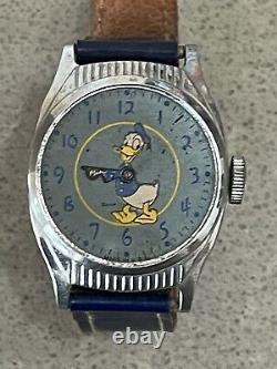 DONALD DUCK Vintage 1947 ROUND US TIME INGERSOLL WRIST WATCH FOR PARTS