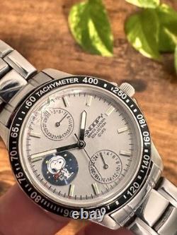 Junk Snoopy Limited Watch Silver Dial Broken Crystal 35mm 18cm Battery Replaced