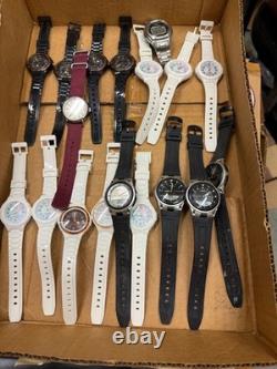 LOT OF 18 WATCHES NOT WORKING AND MISSING PARTS For repair or for parts