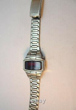 Longines Wittnauer Polara RED LED STAINLESS STEEL 1975 WATCH FOR REPAIR OR PARTS