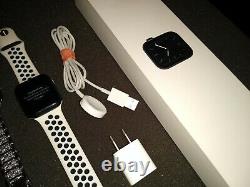 Lot Of 4 Apple Watch Series 5 A2095 With Metal Bands And Box As Is