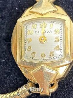 Lot Of 7 Jeweled Vintage Watches Bulova, Seiko Needs Batteries Or Some For Parts