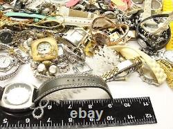 Lot of 16 lbs 150+ Men Women Watches Wear Parts Repair L#16