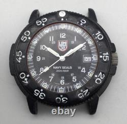 Luminox Navy SEALs Watch Mens Diver 200m Date BROKEN FOR PARTS OR REPAIR