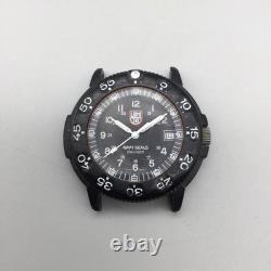 Luminox Navy SEALs Watch Mens Diver 200m Date BROKEN FOR PARTS OR REPAIR