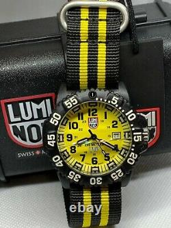 Luminox Navy Seal 3950 Series Black Strap XS. 3955 Watch Broken Glass