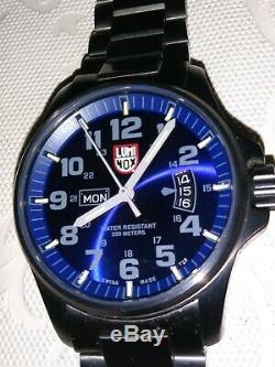 Luminox Series 1820 Sapphire Blue Dial Watch Non Working For parts/Repair