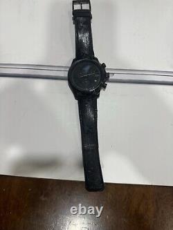 Men gucci watch(For Parts Or Repair)