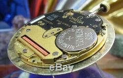 Omega 1430 Seamaster Calendar Watch Movement Working 28 mm dial 6 jewels