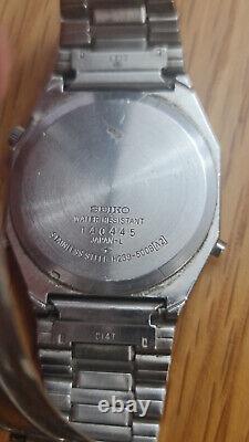 Rare Vintage Seiko h239-500B White Dial Ana-Digi Alarm Chrono Watch Japan 1981