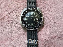 Seiko 6105-8110 vintage divers watch big turtle 1973