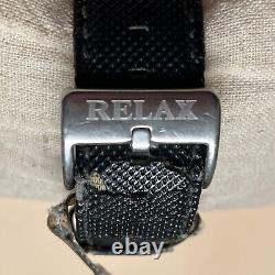 Tommy Bahama watchRLX1078 Watch- band damaged and has usage wear New Battery