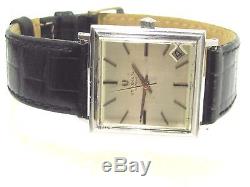 Universal Geneve Vintage Classic Rare Men's Watch 17 Jewels Swiss 1107-1