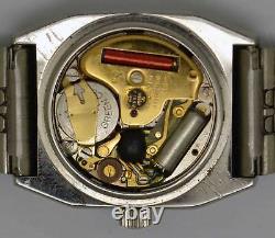 VTG TISSOT F1 QUARTZ Steel Wristwatch. Ref 33.031, Cal 2012