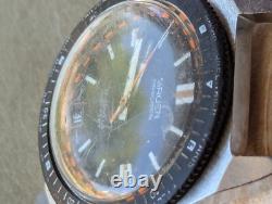Vintage 1970's Gruen World Time All SS Diver with512 CA Mvmt, Runs FOR PARTS/REPAIR