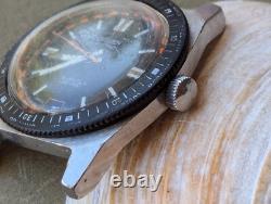 Vintage 1970's Gruen World Time All SS Diver with512 CA Mvmt, Runs FOR PARTS/REPAIR
