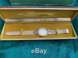 Vintage Bulova Accutron 14K Gold Filled Mens Watch With Original Box Not Working