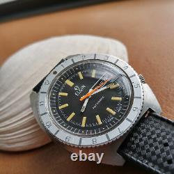 Vintage Elgin Day-Date Diver Watch withPatina, Tropic Band, Runs FOR PARTS/REPAIR