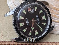 Vintage EverSwiss Aqua Sport Diver Watch withRonda 7115 Mvmt, Runs FOR PARTS/REPAIR