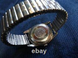 Vintage Man Gents Invicta Automatic 25 Rubis Watch For Parts Need To Be Fix