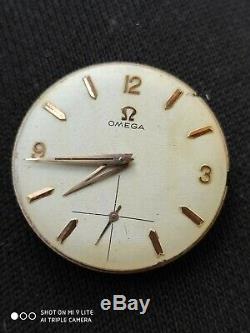 Vintage Omega 268 gents watch movement with dial. Working