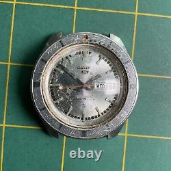 Vintage Seiko 5 Sports 5126-8090 Kamen Rider For Parts Or Repair Watch 72