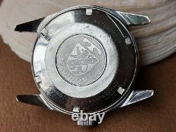 Vintage Technos 10 ATM Star Chief Watch withDivers All SS Case FOR PARTS/REPAIR