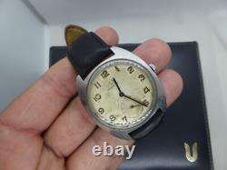 Vintage Universal Genève 1950s Hand-Wind Watch For parts or repair