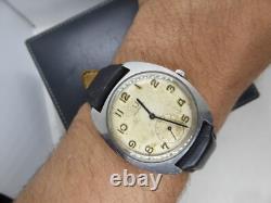 Vintage Universal Genève 1950s Hand-Wind Watch For parts or repair
