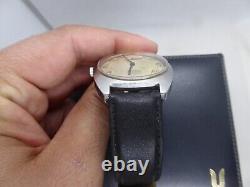 Vintage Universal Genève 1950s Hand-Wind Watch For parts or repair