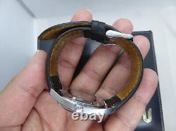 Vintage Universal Genève 1950s Hand-Wind Watch For parts or repair