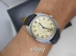 Vintage Universal Genève 1950s Hand-Wind Watch For parts or repair
