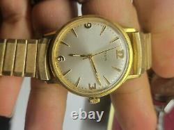 Vintage elgin mechanical Wrist Watches lot of 2 for parts or Repairs running A6