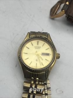 Vintage watch lot Timex, Seiko and more! For parts/ repair